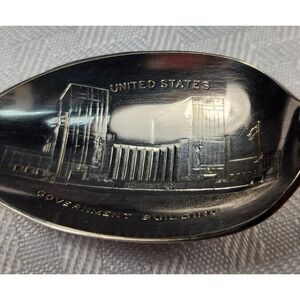 1939 New York World's Fair Silverplate spoon administration building Collectible